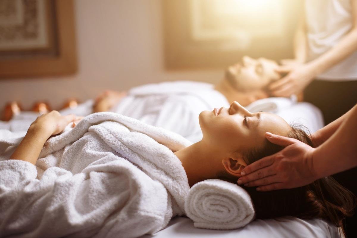 Deep Tissue Back Massage Execution